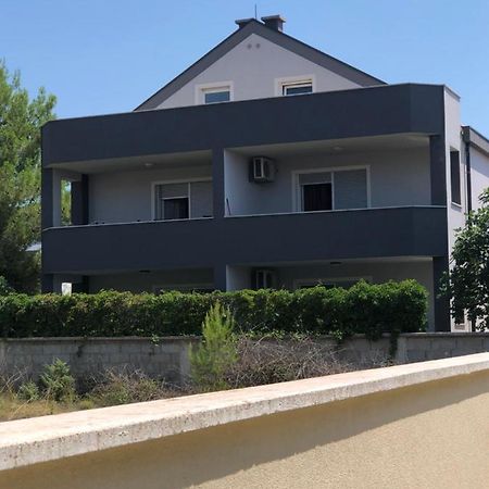 ורסי Apartment Miaantonia מראה חיצוני תמונה